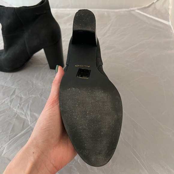 Aldo black leather heeled booties. Size 10 - Picture 3 of 4